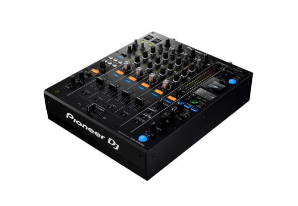 DJM 900 NXS2